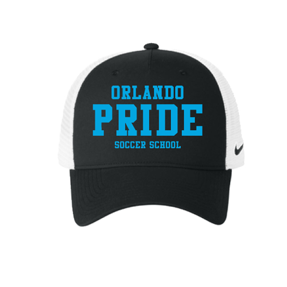 Nike - Snapback Mesh Trucker Cap - Black and White