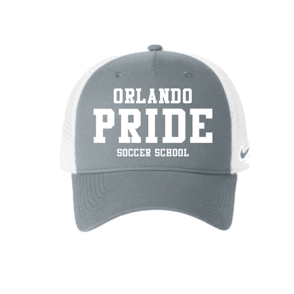 Nike - Snapback Mesh Trucker Cap - Grey and White